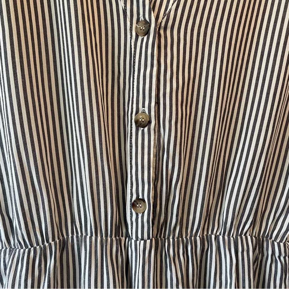 Carly Jean Los Angeles CJLA Grey Striped Brighton Jumpsuit Small - Picture 6 of 15